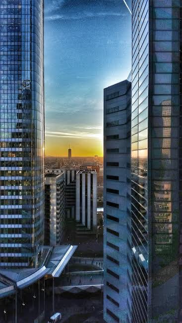 ladefense sunrise Looic . Com (reloaded)